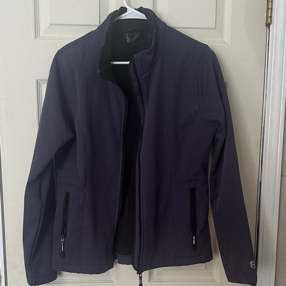 Roper Women's Black Softshell Jacket - image 1